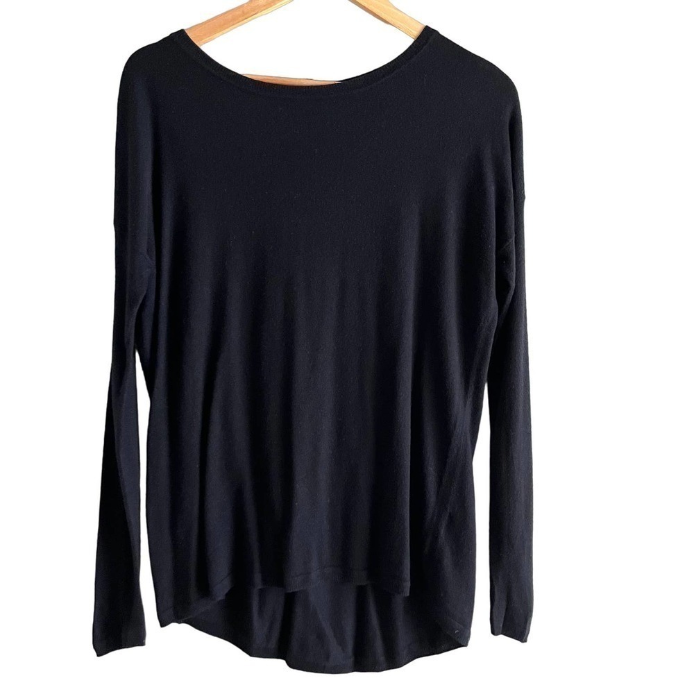 Vince. Cashmere Blend Drop Shoulder Long Sleeve Knit Top in Black, Size‎ XS